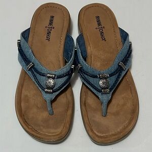 Minnetonka Blue Denim Silverthorne 360 Thong Sandals